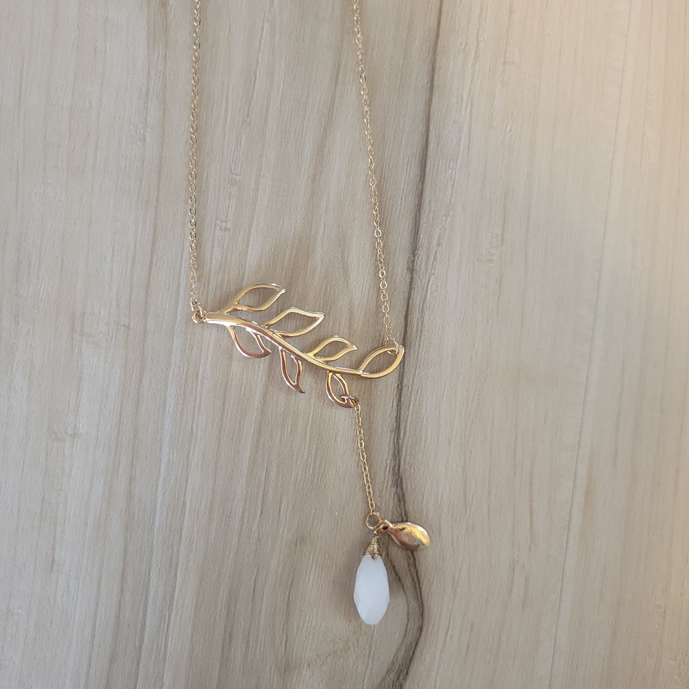 Gold Leaf Necklace with White Teardrop Pendant NWT